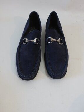 Salvatore Ferragamo Gancini Driving Loafers Pebbled Leather Slip On Black 6.5EE Ferragamo Gancini Ornament Leather Loafers, Size 6.5 EE  main image 4